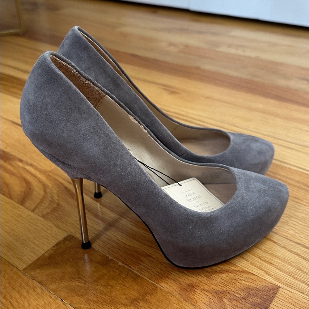 ZARA WOMAN NWT  Taupe Suede 38 /7.5 US. With 5” chrome heel and 1.25” platform.
